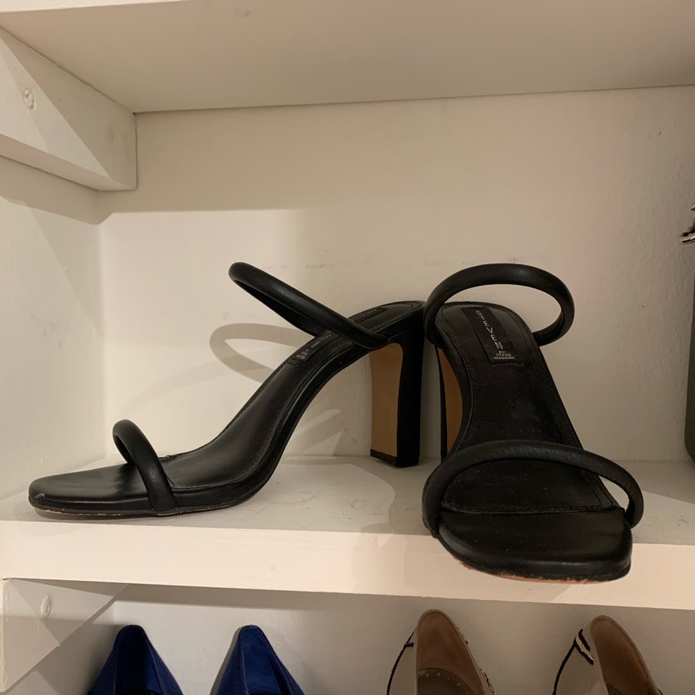 Sandals - Picture 2 of 5